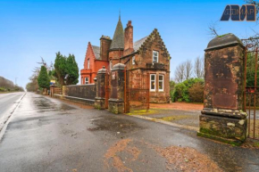 Historic 3 Bed Private Parking Nr Railway Station